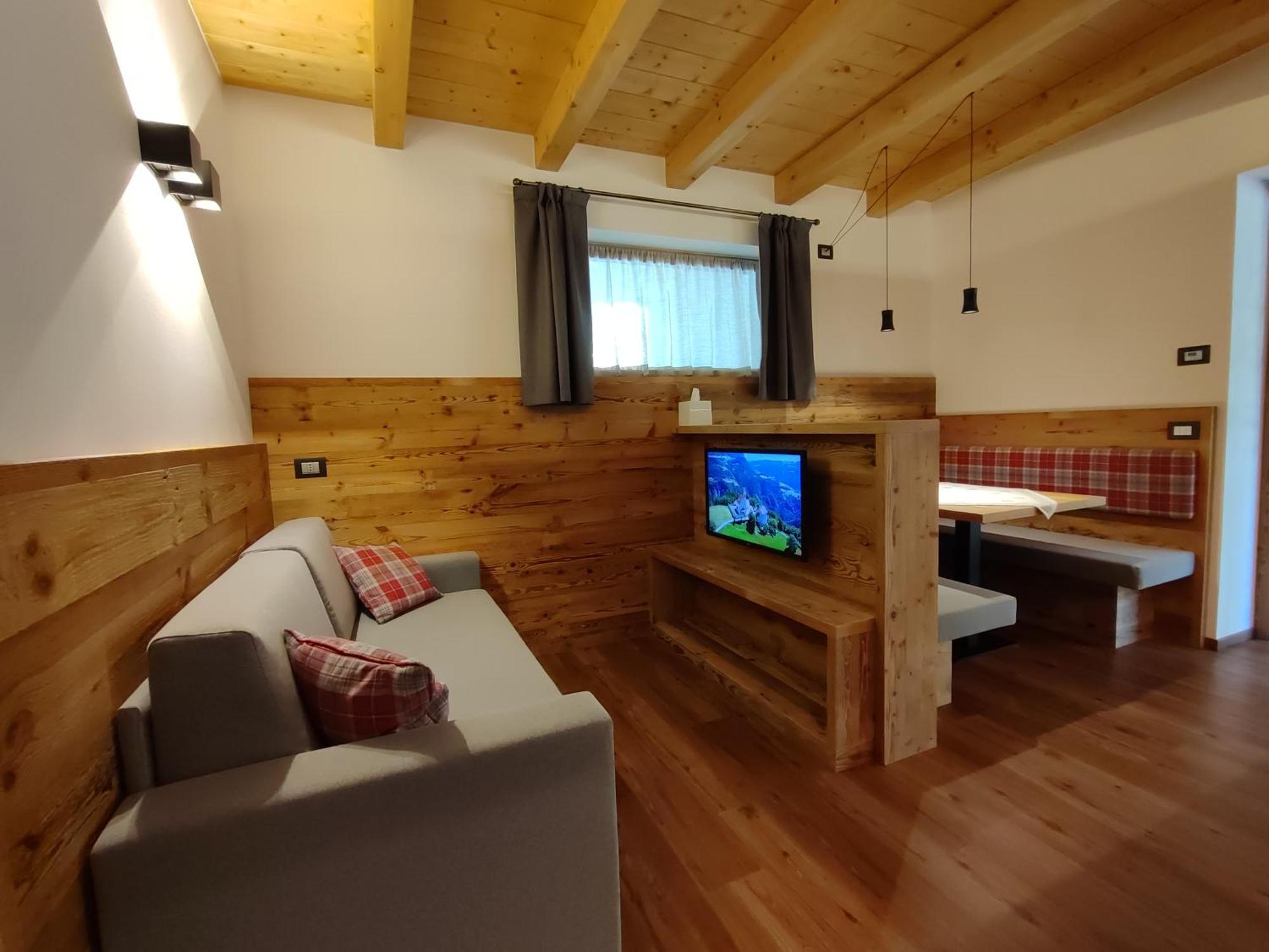 Dolomites B&B - Suites, Apartments And Spa Tesero Eksteriør bilde