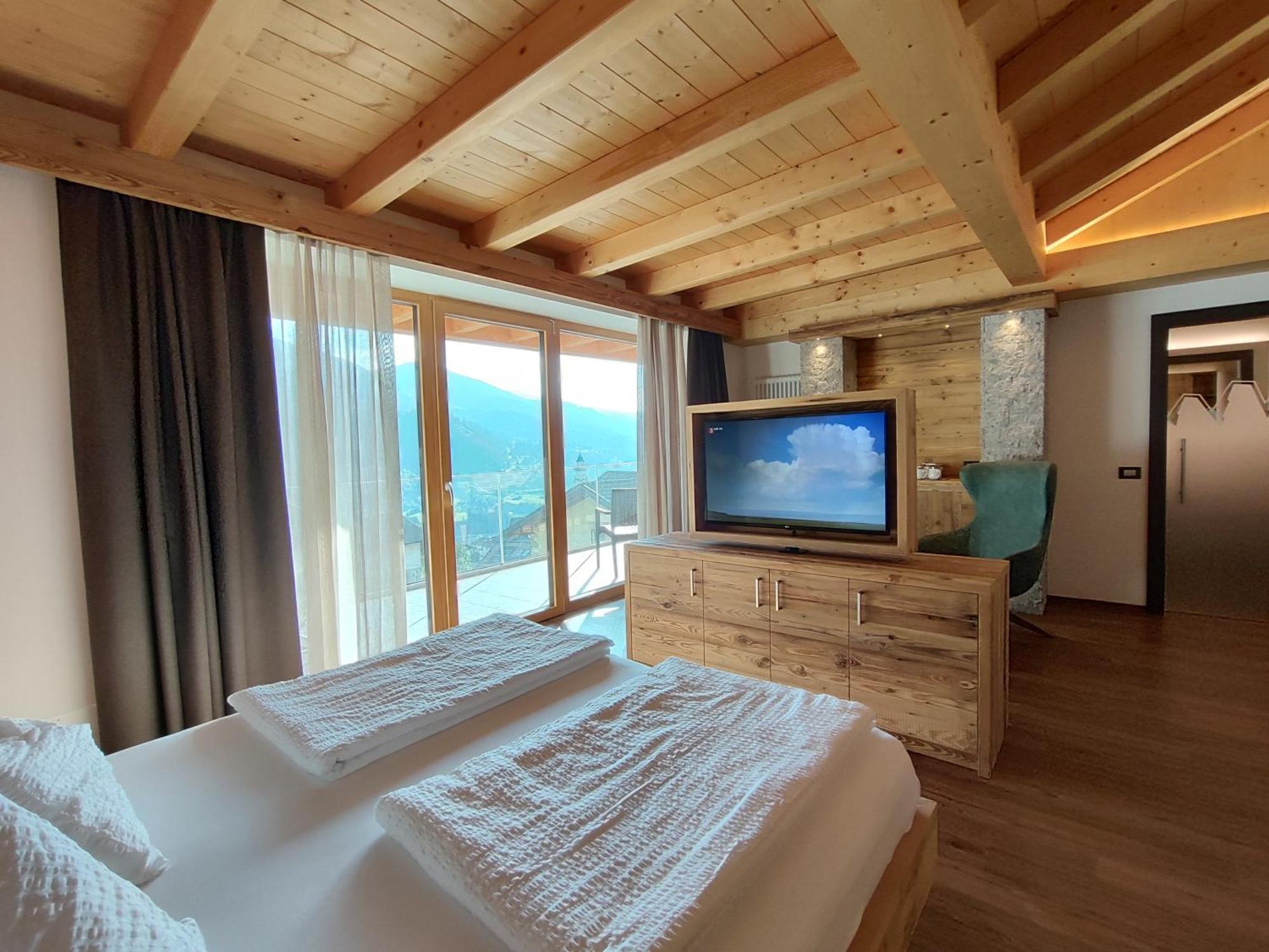 Dolomites B&B - Suites, Apartments And Spa Tesero Eksteriør bilde